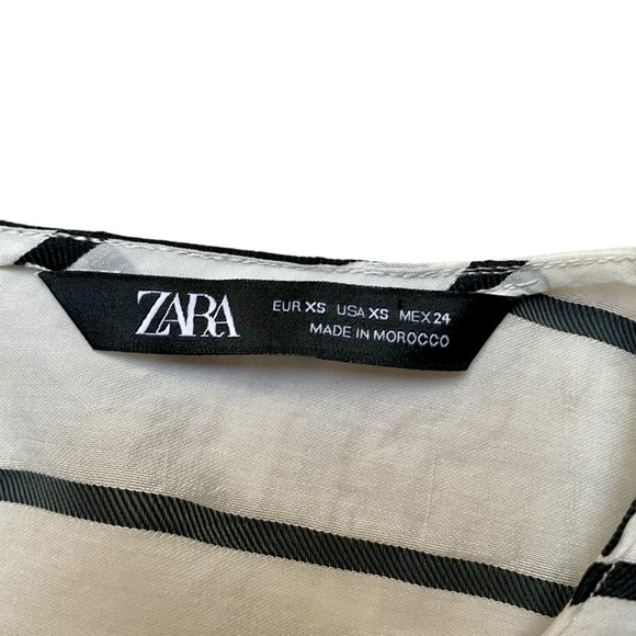 Zara Puff Sleeve Striped Blouse XS Black White Asymmetric Back Modern Chic - Picture 15 of 16